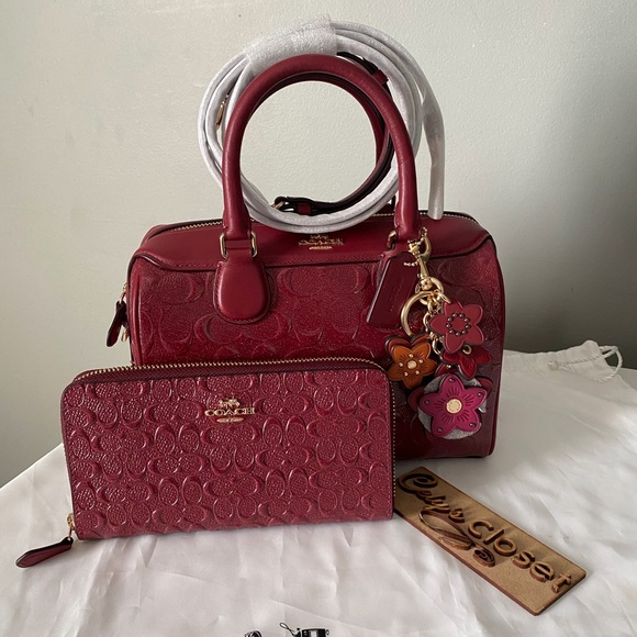 Coach  Debossed mini Bennett Satchel with matching wallet - Picture 9 of 9